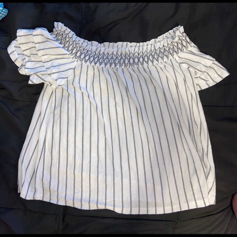 American Eagle Off The Shoulder Top